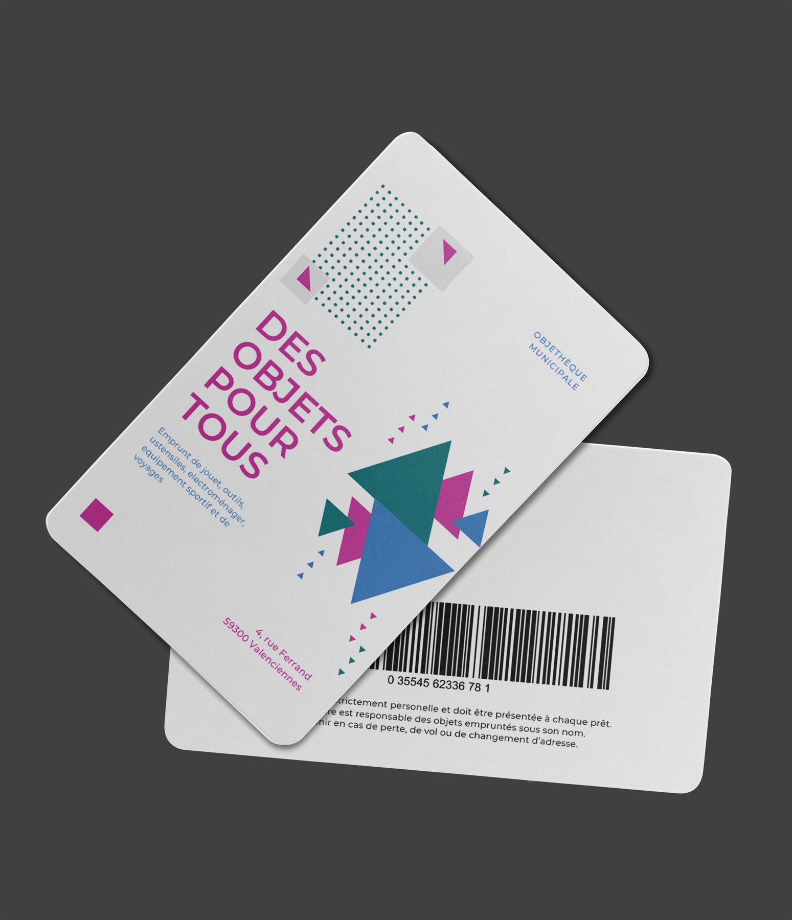 Membership card of the municipal library of things